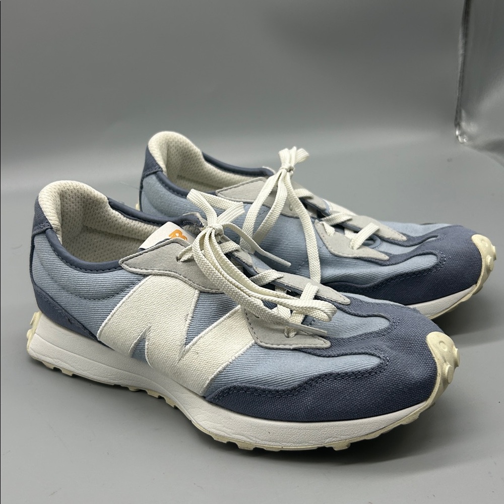 New Balance 327 women’s sz 5.5